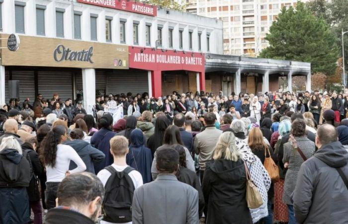 Kebab, barbería, comida rápida… La inmersión de Jérôme Fourquet en una Francia hidropónica