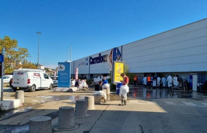 Metrópolis de Lyon. En vísperas de la reapertura, la intersindical de Carrefour Givors convoca una huelga