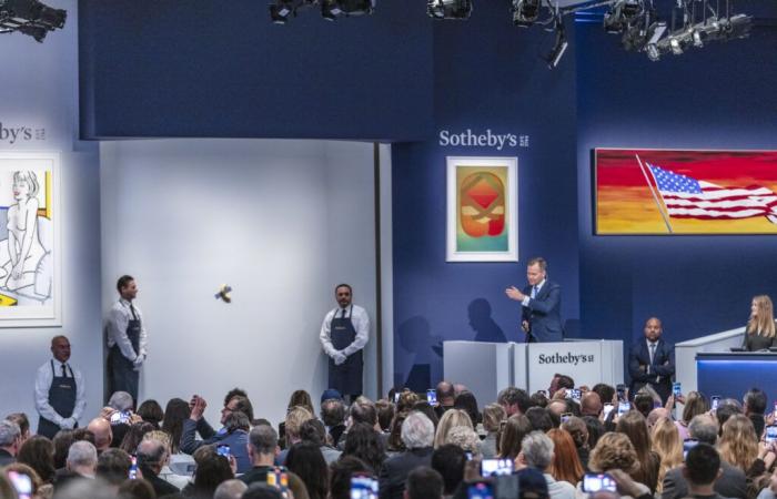 El plátano de Cattelan, valorado en 6,2 millones de dólares, impulsa una noche de subasta que de otro modo sería desigual en Sotheby’s