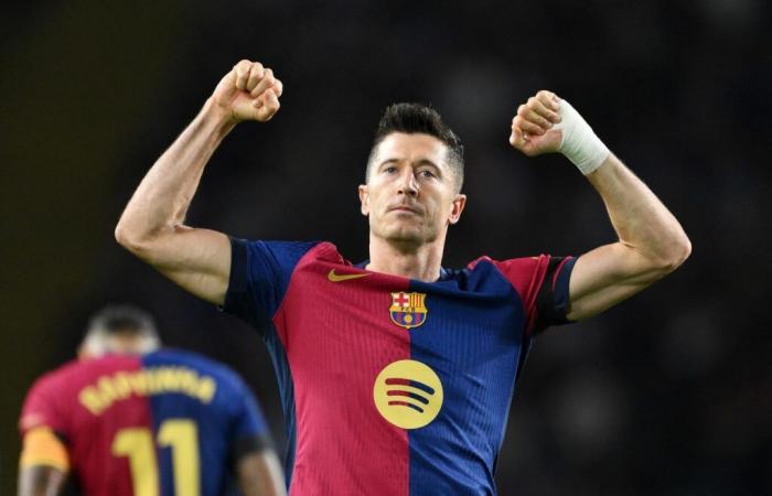 La estrella del FC Barcelona Lewandowski acordó unirse al Manchester United