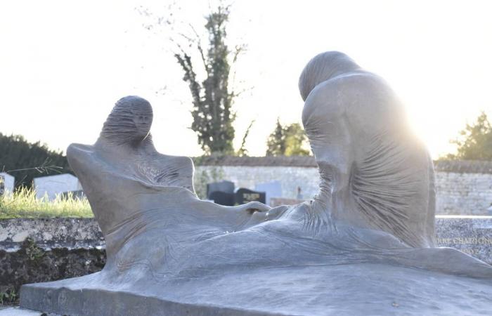 “Dibujó hasta llorar” en su taller de Givraines: la fallecida Bernadette Després en anécdotas de sus allegados