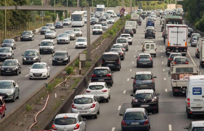 Un accidente entre dos camiones paraliza el tráfico en las afueras de Lille