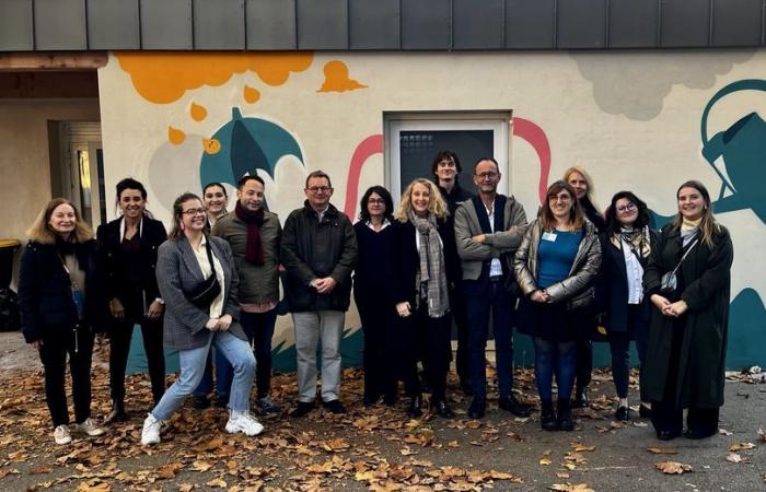 Cuidar el “rinconcito”: en esta escuela de Aude, los alumnos transformaron los baños gracias a un fresco participativo