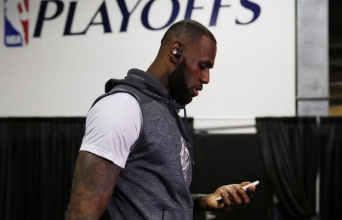 Molesto, LeBron James abandona (temporalmente) las redes sociales