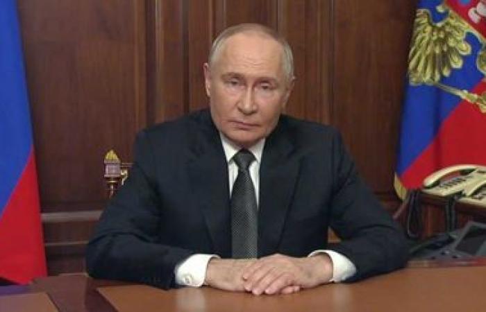 Vladimir Putin confirma el lanzamiento de un misil experimental sobre el Dniéper, en respuesta a la “escalada” en un conflicto ahora “global”