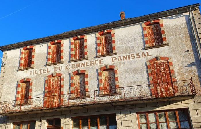 Este antiguo hotel de Aveyron será renovado para albergar oficinas y proyectos culturales