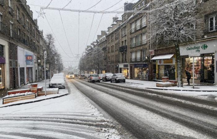 EN FOTOS. La tierra de Flers se despierta bajo la nieve: una decoración navideña