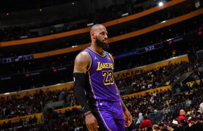 LeBron James, superestrella de la NBA, abandona las redes sociales