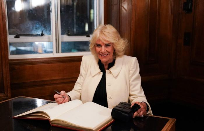 Camilla se regala una salida poco común con la princesa Ana, la reina condecorada por su cuñada (FOTOS)