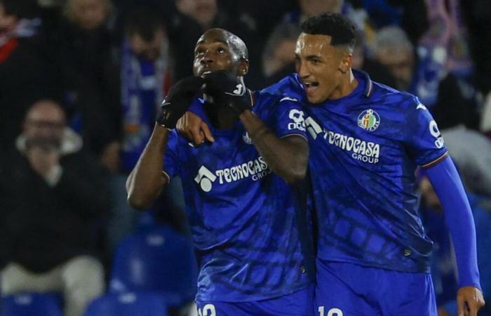 Álvaro Rodríguez y Nyom secan el Valladolid en el Coliseum