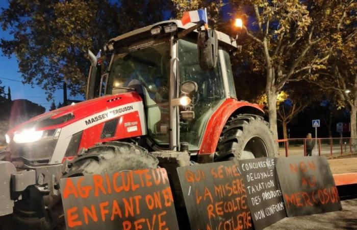 Manifestación de agricultores: el acceso a cinco grandes supermercados bloqueado en Pertuis