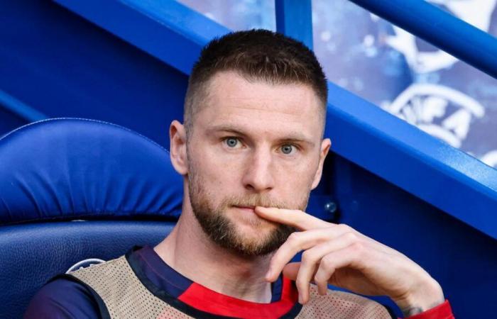 Milan Skriniar tiene 3 puertas de salida