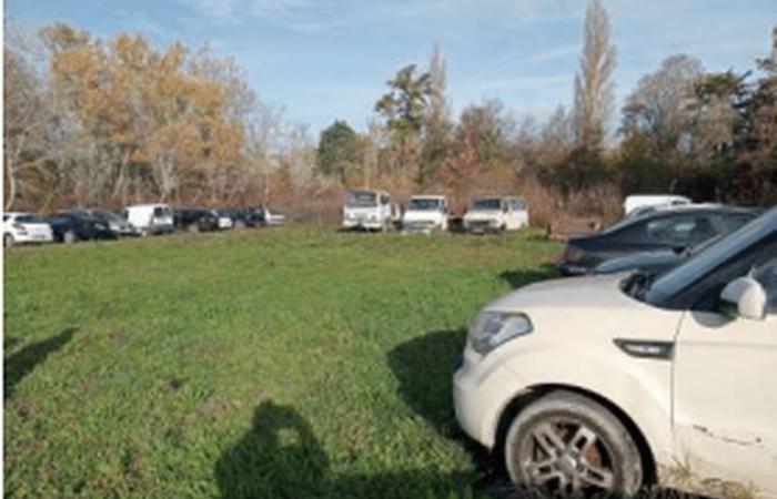 Un depósito de chatarra ilegal evacuado en Vaucluse, 40 coches retirados