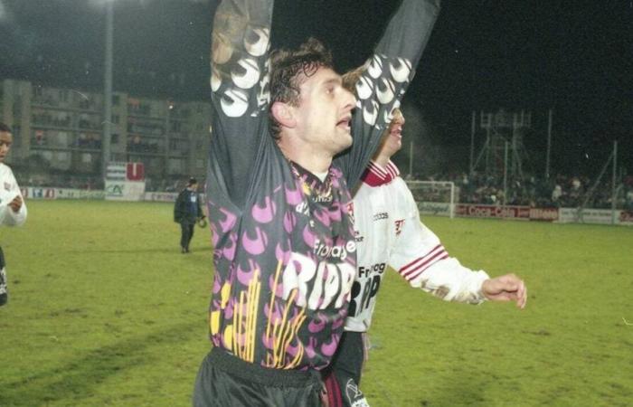 este portero de los 90 nostálgico de su ascenso a la D1