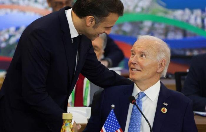 Joe Biden y Emmanuel Macron discutieron los esfuerzos de alto el fuego