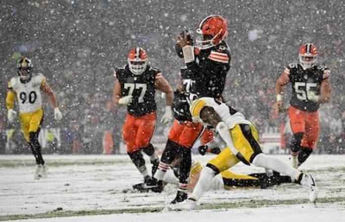 [PHOTOS] Los Browns sorprenden a los Steelers en la tormenta