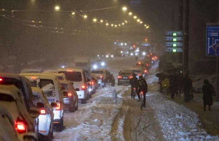 Suiza: la nieve sigue perturbando el tráfico el viernes