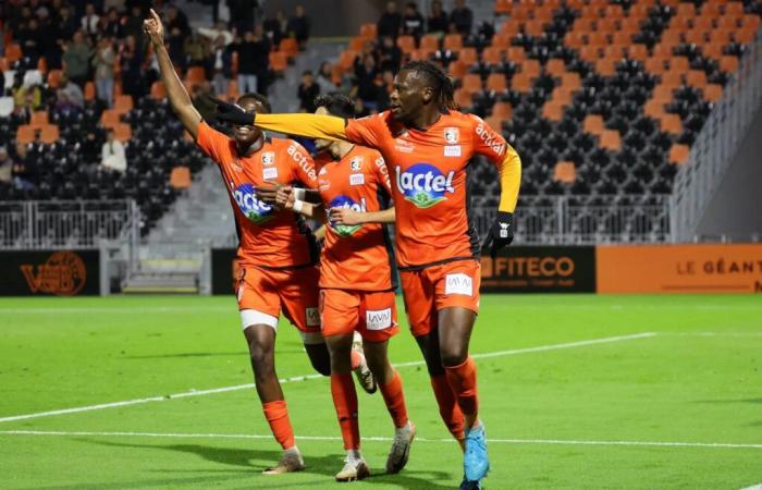 Estadio Laval. Kokolo por encima del resto, Camara muy animada… Las notas después de Martigues