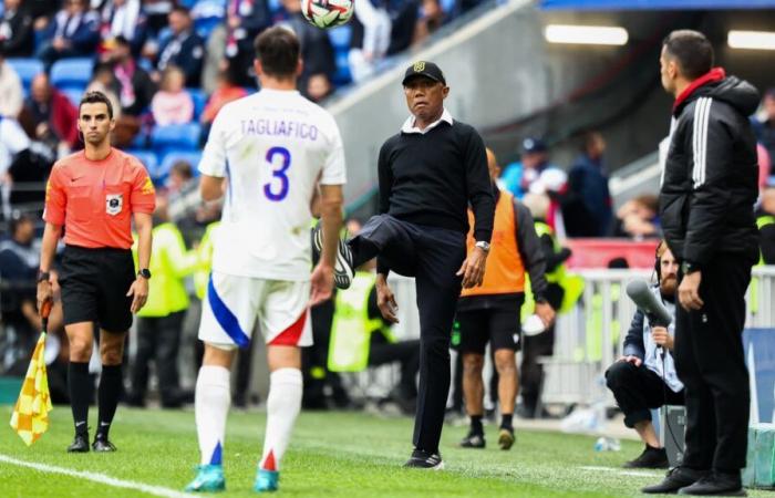 Kombouaré no cree en el descenso del OL a la Ligue 2