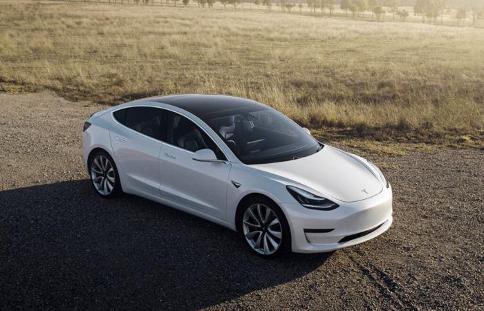 Informe TÜV: el Tesla Model 3 fracasa, el e-Golf y el Kona Elektro entre los diez primeros