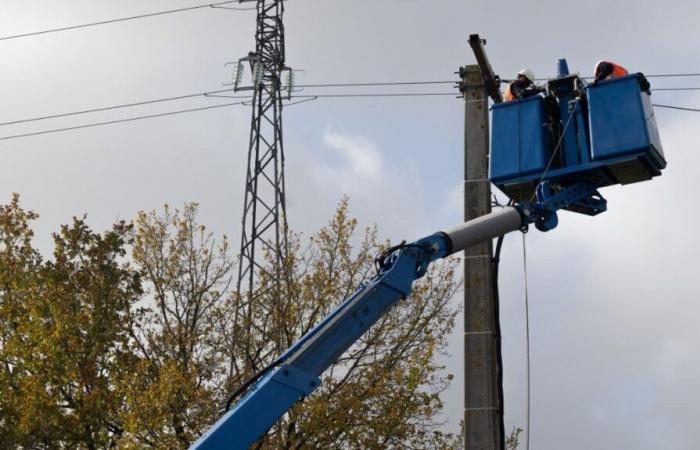 La circulación de trenes sigue interrumpida en Normandía y Países del Loira, 75.000 hogares siguen sin electricidad