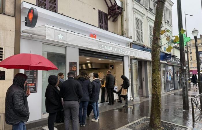 El maestro Poulet, el campeón del asador para llevar, extiende sus alas cerca de París