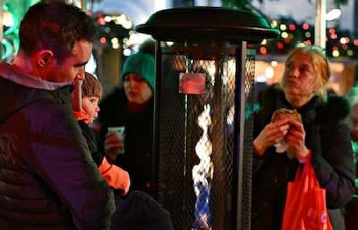 [PHOTOS] Inauguración del 17º Mercado navideño alemán en Quebec