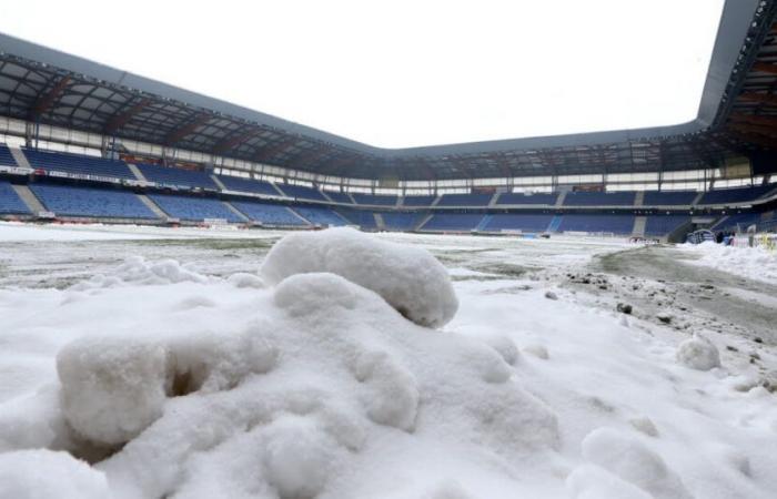 Fútbol – Nacional. El césped del Bonal se limpiará de nieve, el partido del Sochaux