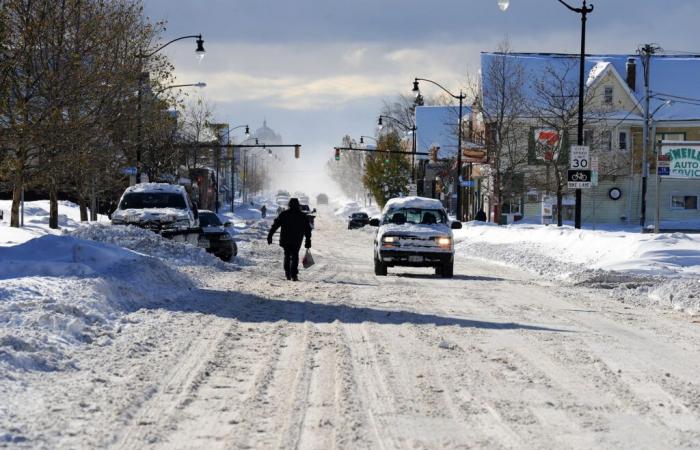 Advertencias de clima invernal en 15 estados debido a que caerán 4 pies de nieve