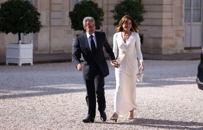 Carla Bruni-Sarkozy admite haber poseído un teléfono en el centro de la investigación sobre su marido