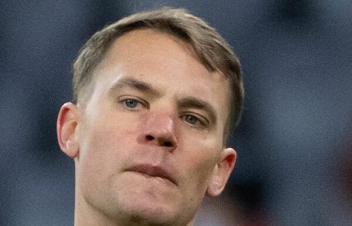 Un pinchazo en la zona de las costillas hizo que Manuel Neuer fuera durante mucho tiempo un candidato dudoso en el FC Bayern.