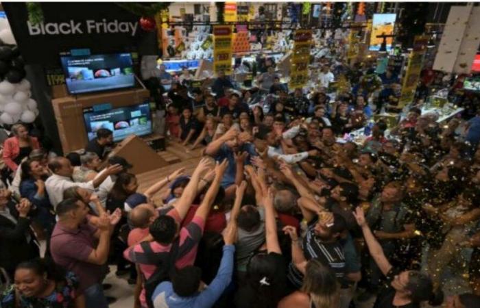 Video. ¿De dónde viene el Black Friday y por qué se le llama “viernes negro”?