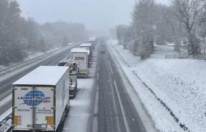 La circulación de vehículos pesados ​​está prohibida en determinadas carreteras.