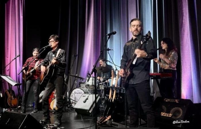 Una explosión musical para el lanzamiento del álbum Rick et les Bons Moments en la Salle d’Youville de Quebec