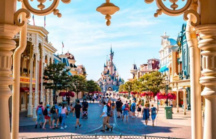 La nueva política de precios de Disneyland molesta a los fanáticos