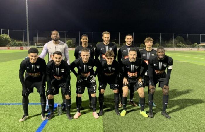 Fútbol. AS Craponne gana y mantiene su primer puesto