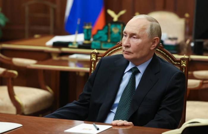 Putin firma ley que cancela las deudas de los soldados en Ucrania