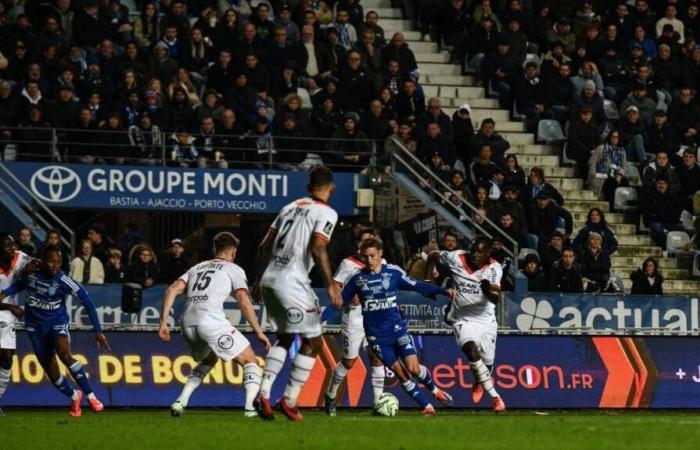 FC Lorient. Talbi brilla, Soumano tartamudea… Las notas tras el empate en Bastia