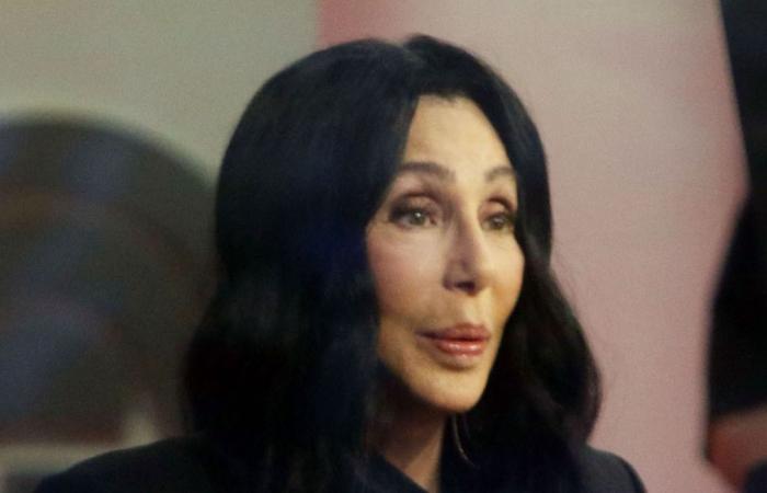 Cher acusa a Sonny de estafarla por completo con las regalías