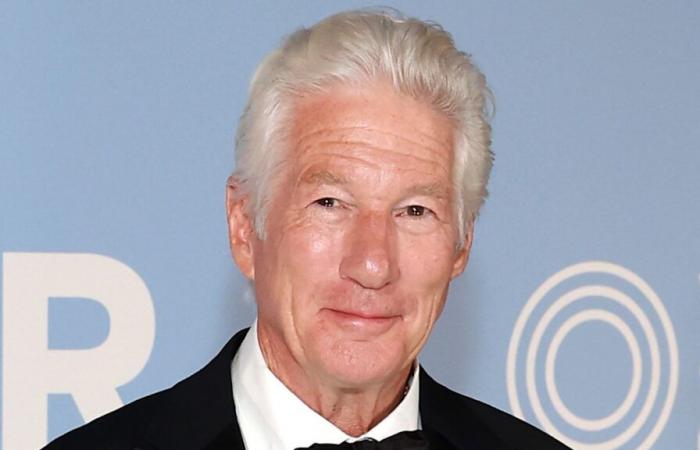 El apuesto hijo de Richard Gere tiene los rasgos llamativos de su famosa madre