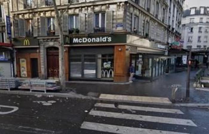 un hombre asesinado a puñaladas durante un altercado en una tienda de comestibles, un sospechoso bajo custodia policial