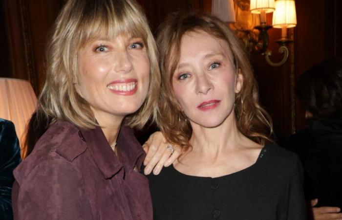 Sylvie Testud desfila con su hija Esther, su doble, frente a Mélanie Page y Nagui