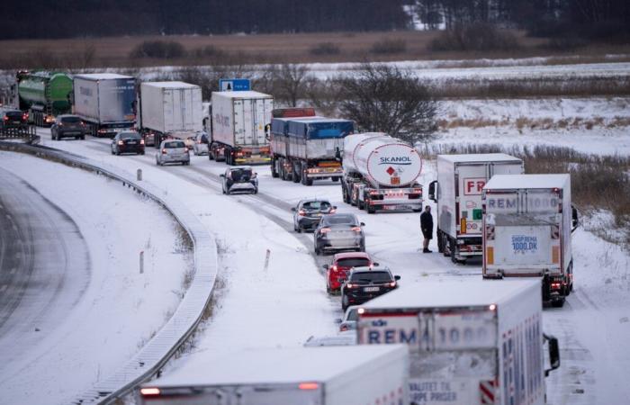 vehículos atascados en la autopista, choques en cadena… ¿Podrían las autoridades haberlo previsto mejor?