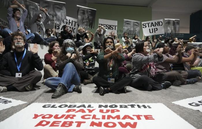 COP29 | Los países pobres se sienten engañados y protestan en Bakú