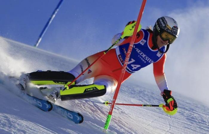 Holdener resiste a Shiffrin y Rast en una emboscada – rts.ch