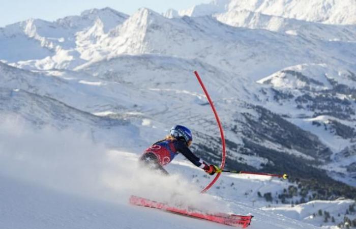 Mikaela Shiffrin lidera el slalom Gurgl tras la primera empopada