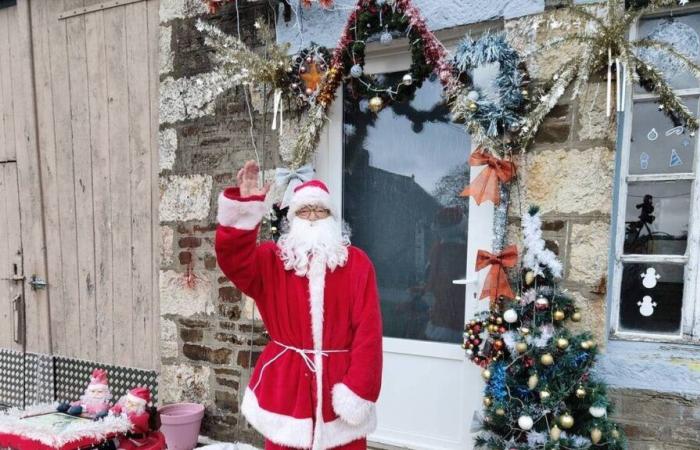 Este residente de Mayen ha instalado 160 Papá Noel en su propiedad