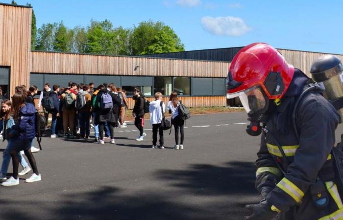 Incendio eléctrico controlado en una universidad cerca de Abbeville: no se reportaron heridos