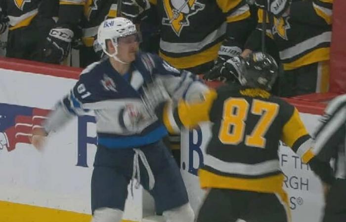 Sidney Crosby tira los guantes por un momento excepcional