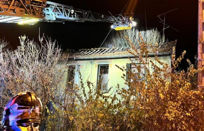 Una mujer muere en un incendio en una casa en Saint-Parres-aux-Tertres